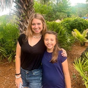 Meet your Posher, Emily